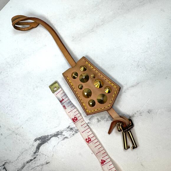 Louis Vuitton Clochette Key Tag Studded Leather Multicolor Chrissie LV bag charm - Picture 5 of 12